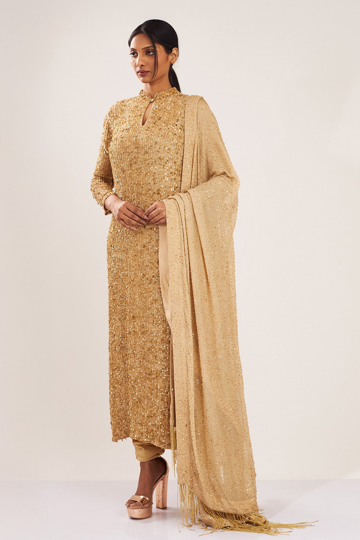 Kurta Set in Line Sequins Embroidery