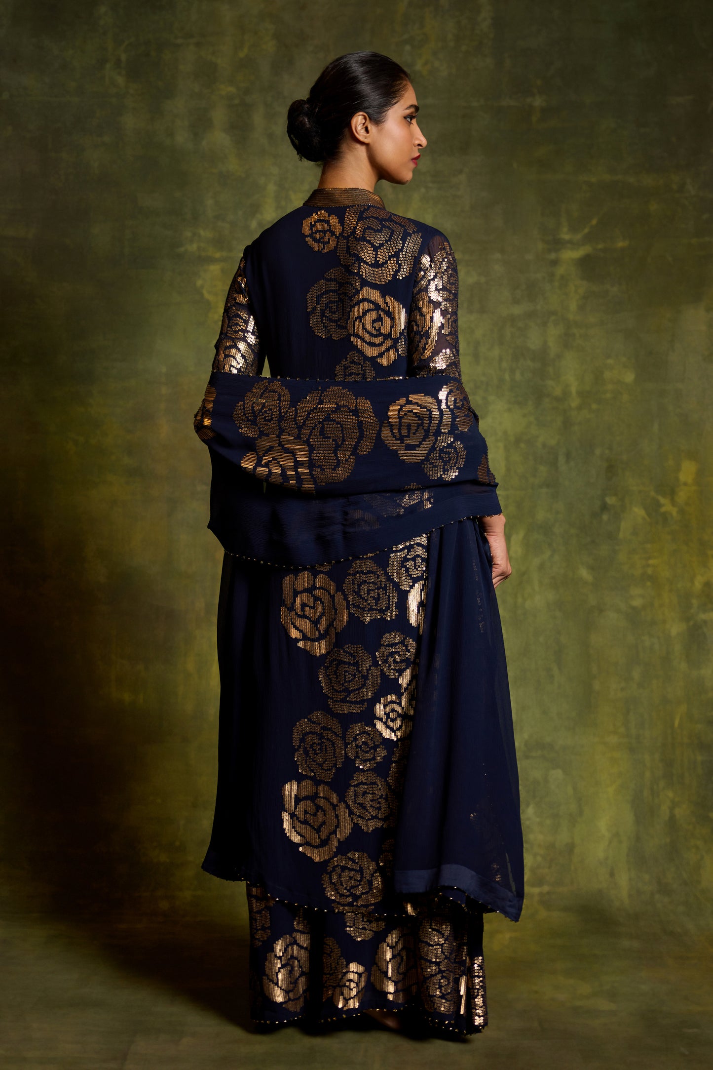 Kurta Set in Rose Sequin Embroidery
