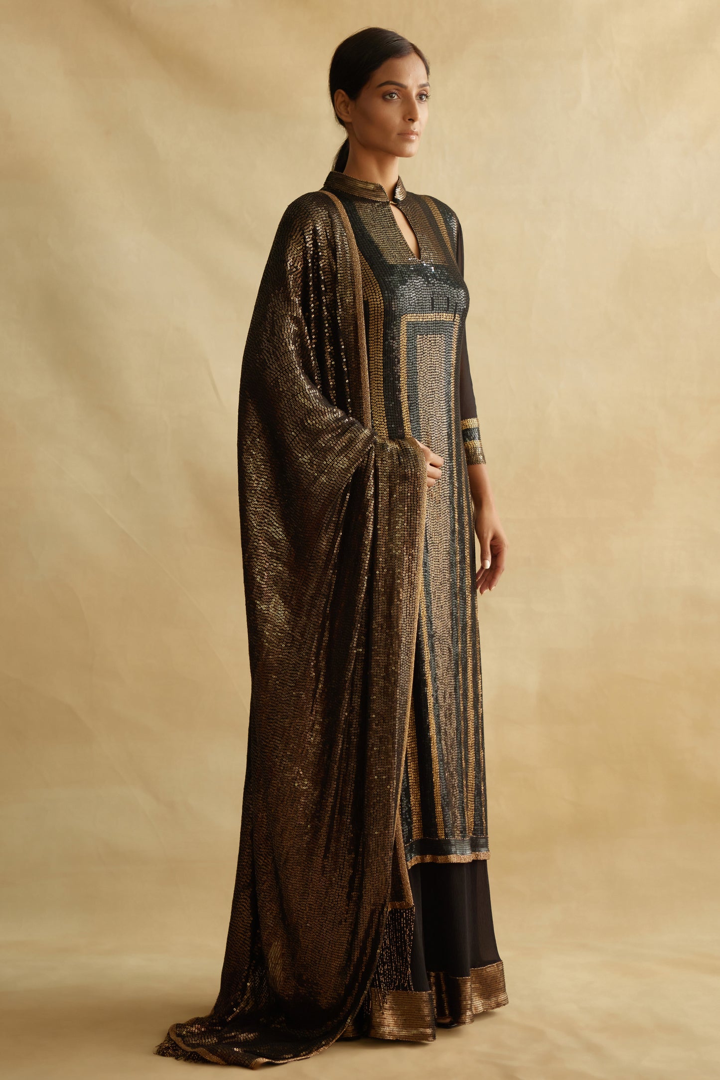 Kurta Set in Metallic Sequin Embroidery