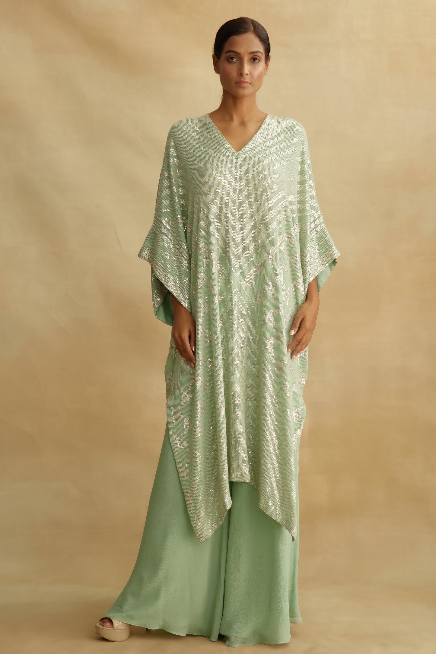 Kaftan Set in Small Sequin Embroidery
