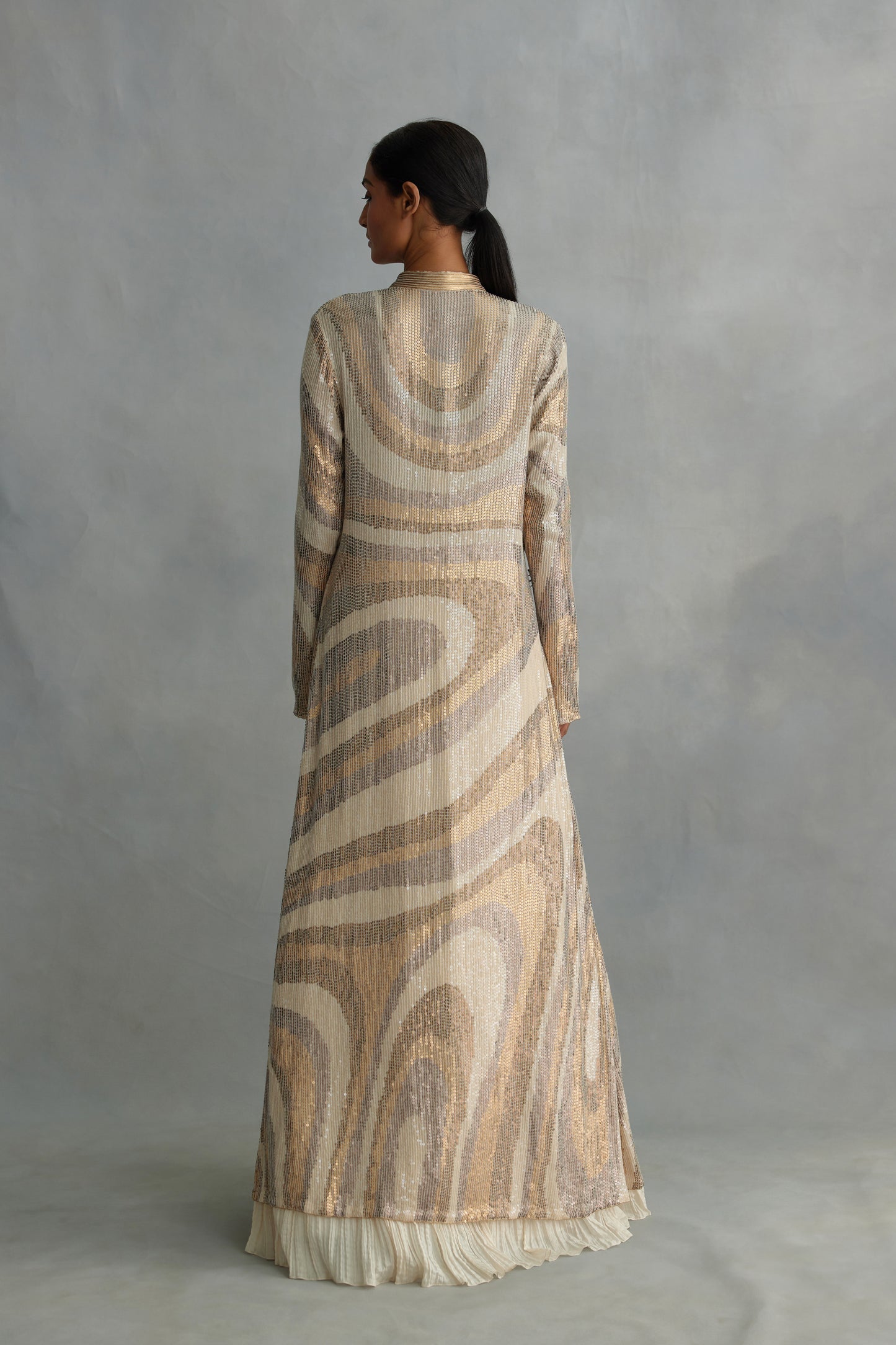 Jacket Set in Sheeted Wave Pattern