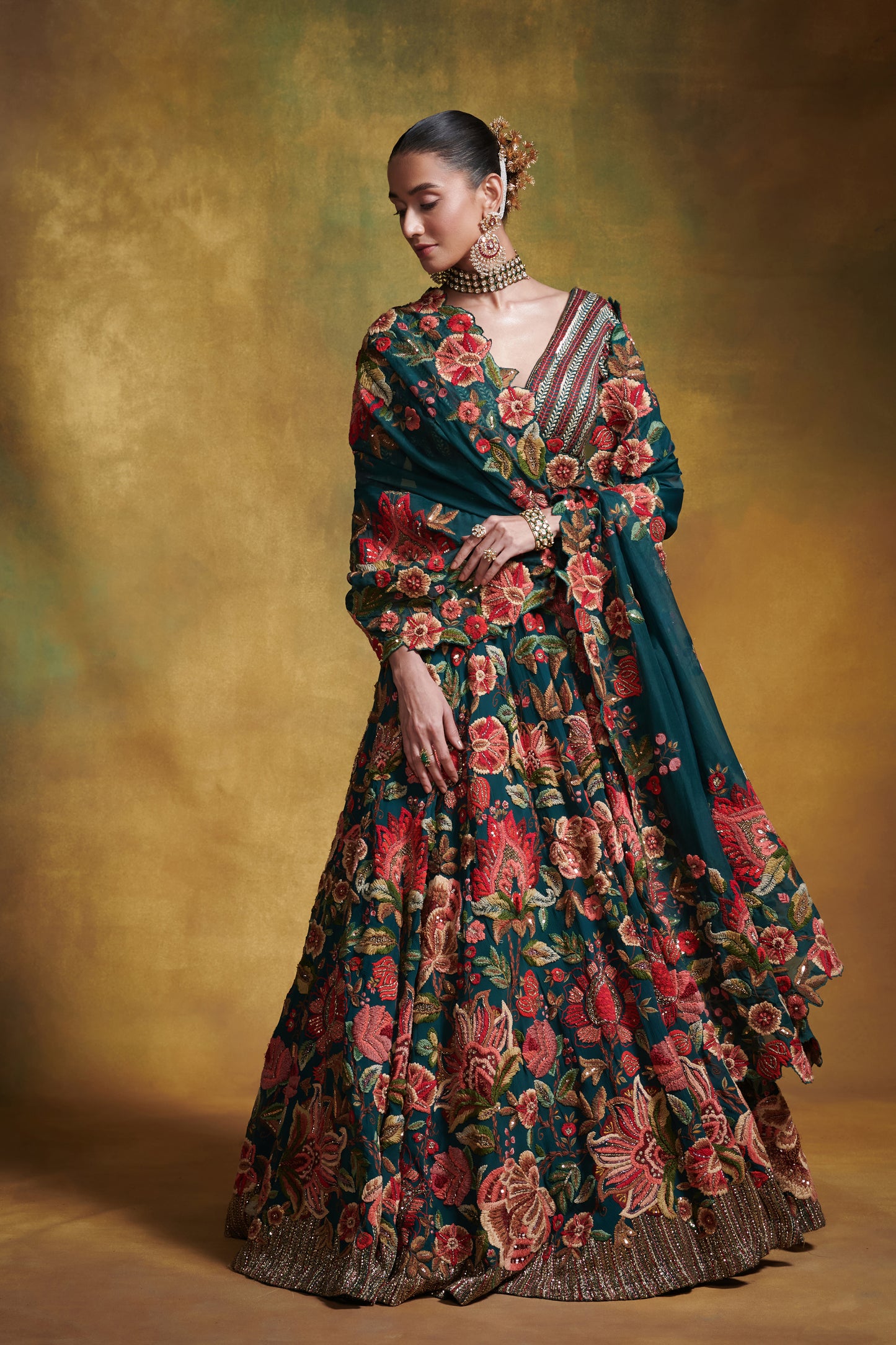 Lehenga Blouse Dupatta in Big Flower motifs thread embroidery