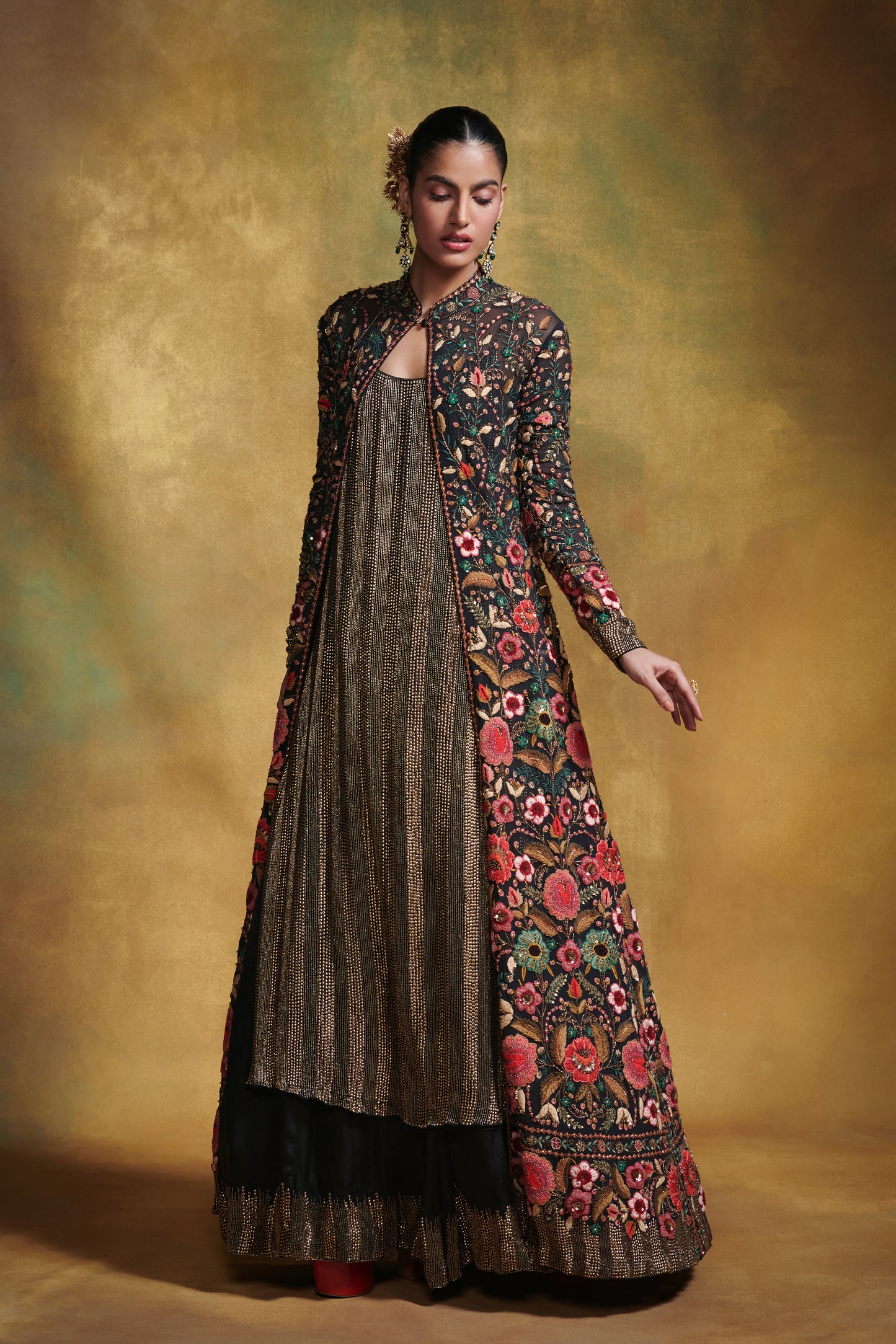 Jacket Set in the bold Flower Embroidery