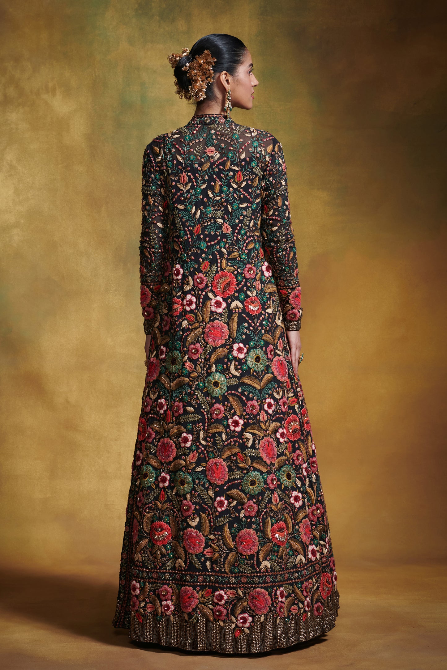 Jacket Set in the bold Flower Embroidery