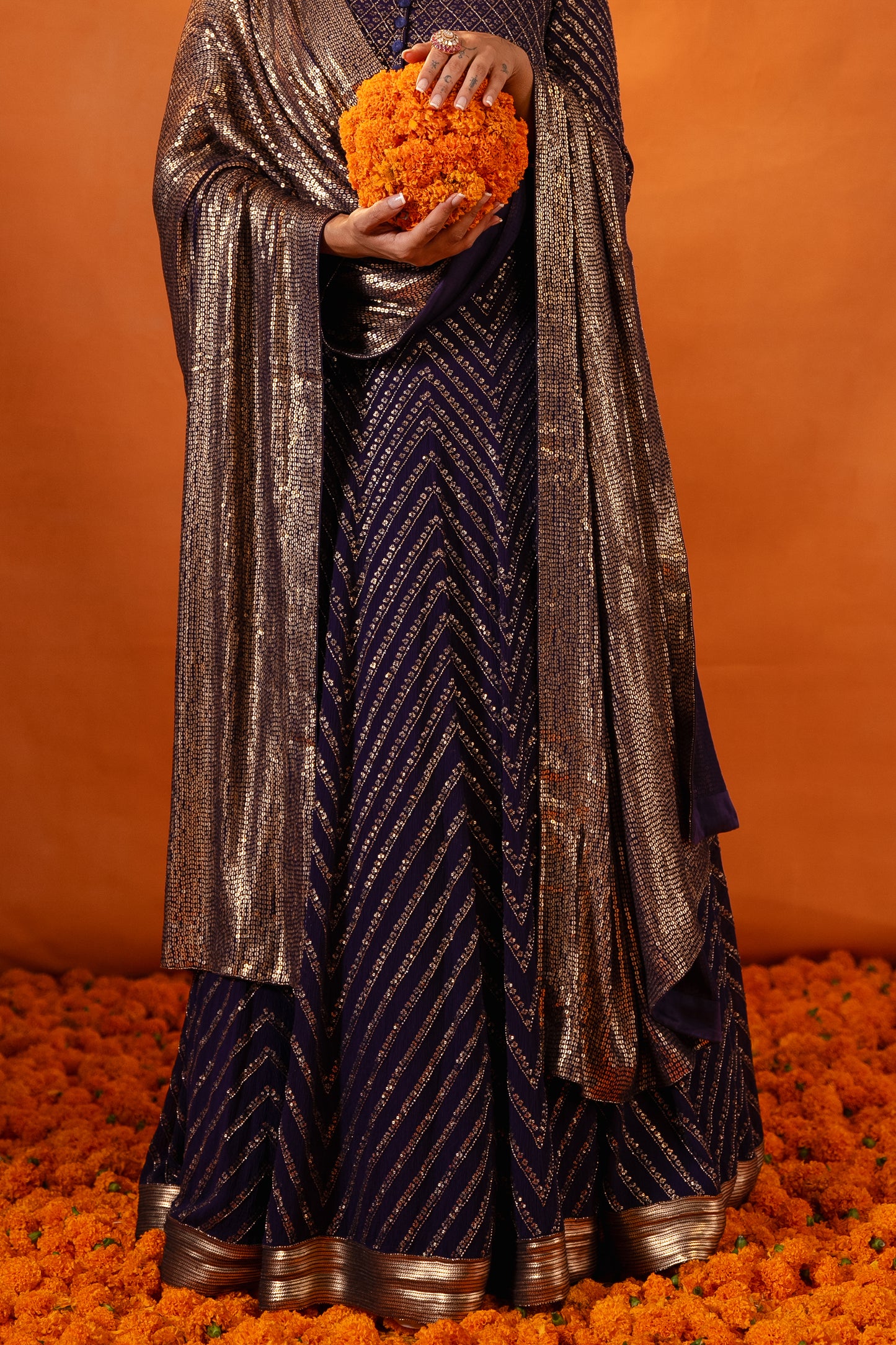 Anarkali Kurta Set in Gołd Sequin Embroidery