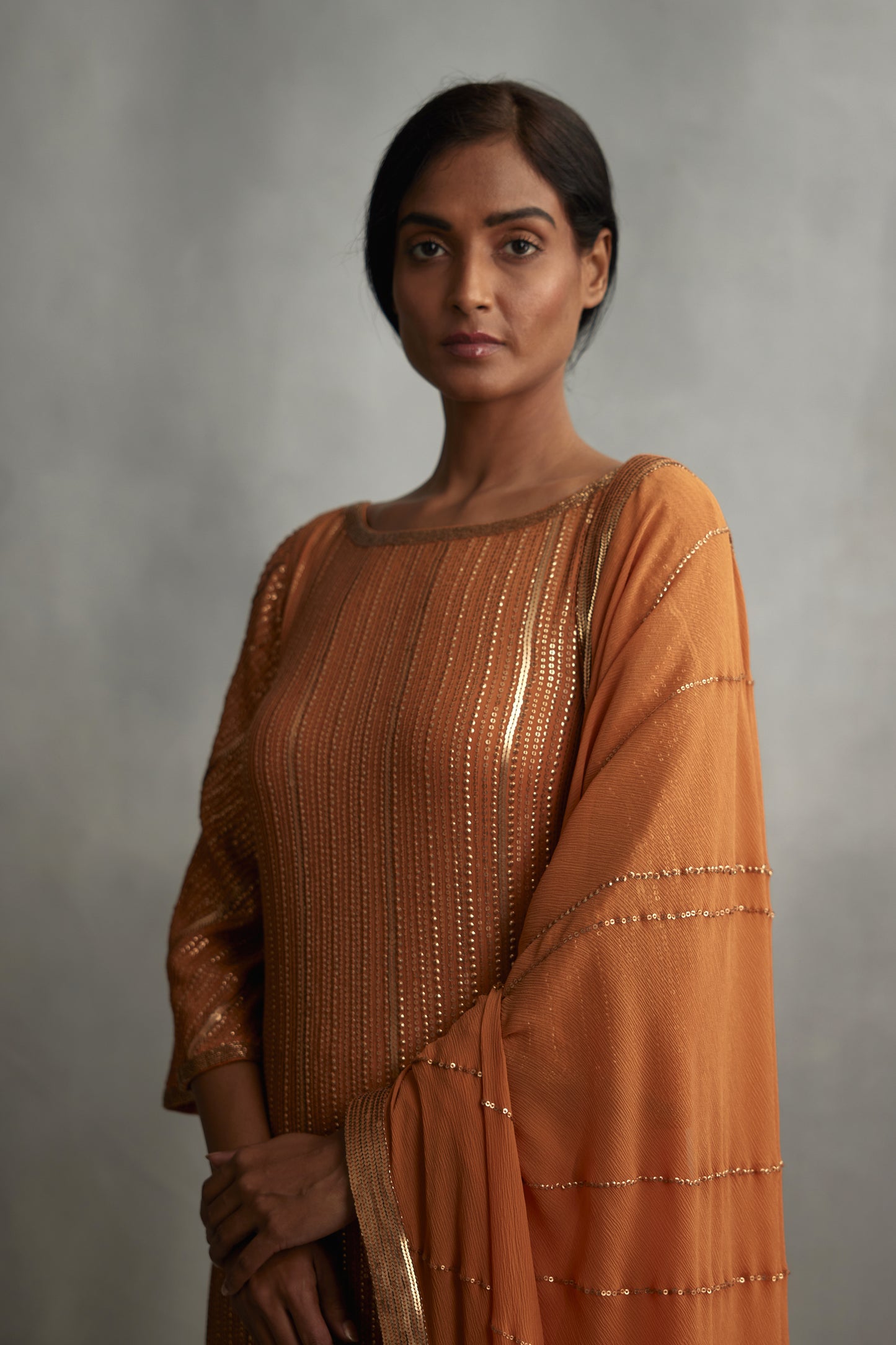 Kurta Set in Diagonal Dot Sequin Embroidery