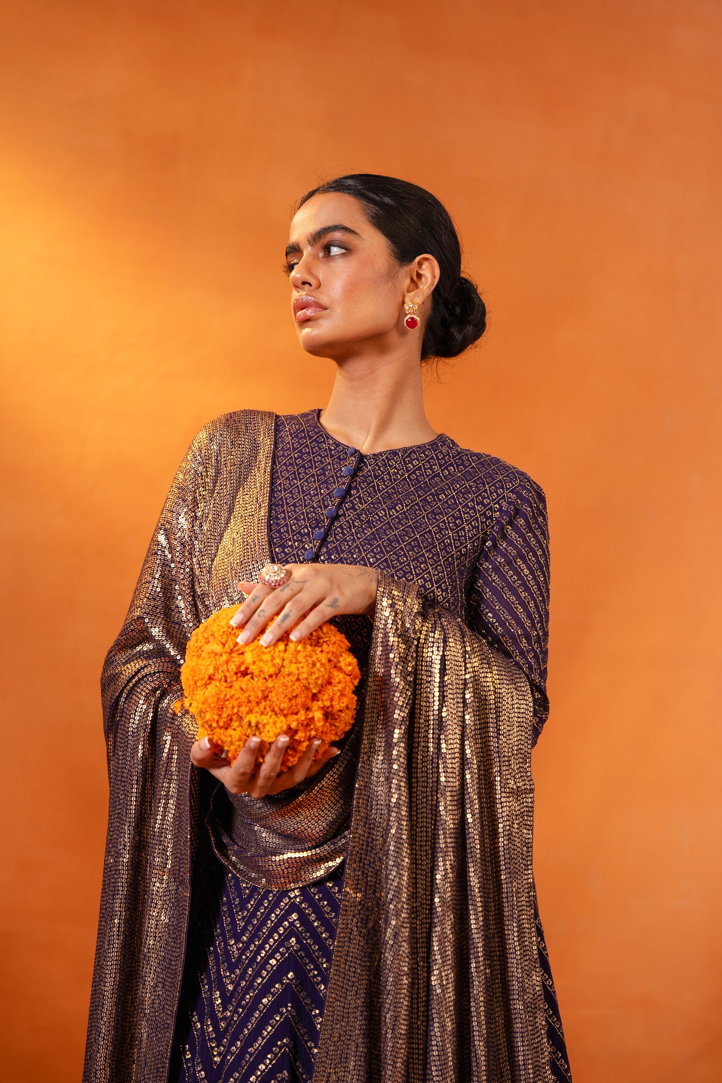 Anarkali Kurta Set in Gołd Sequin Embroidery