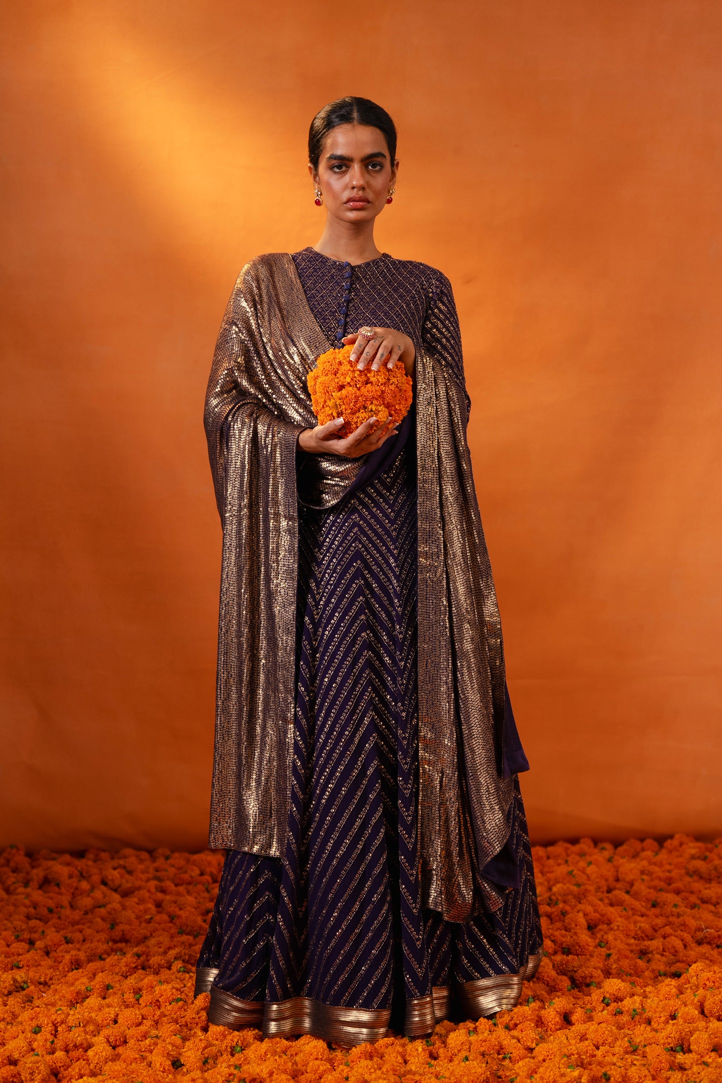 Anarkali Kurta Set in Gołd Sequin Embroidery