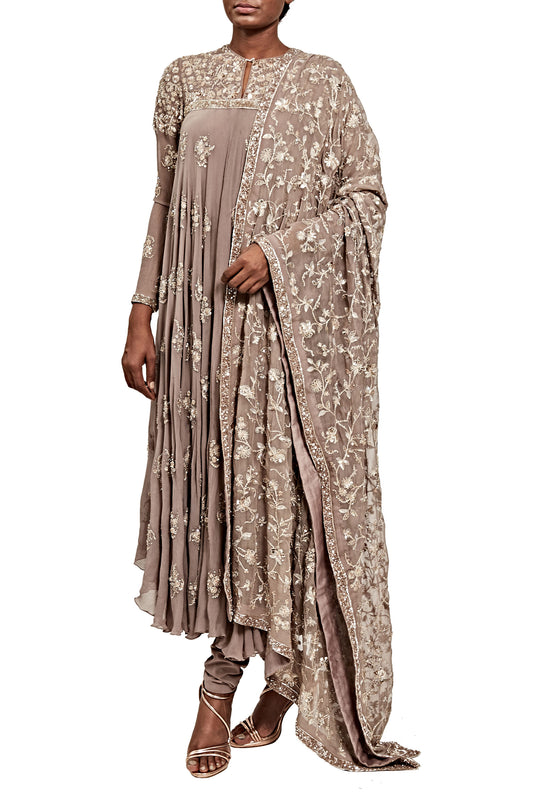 Kurta Set with Thread and Sequin Embroidery
