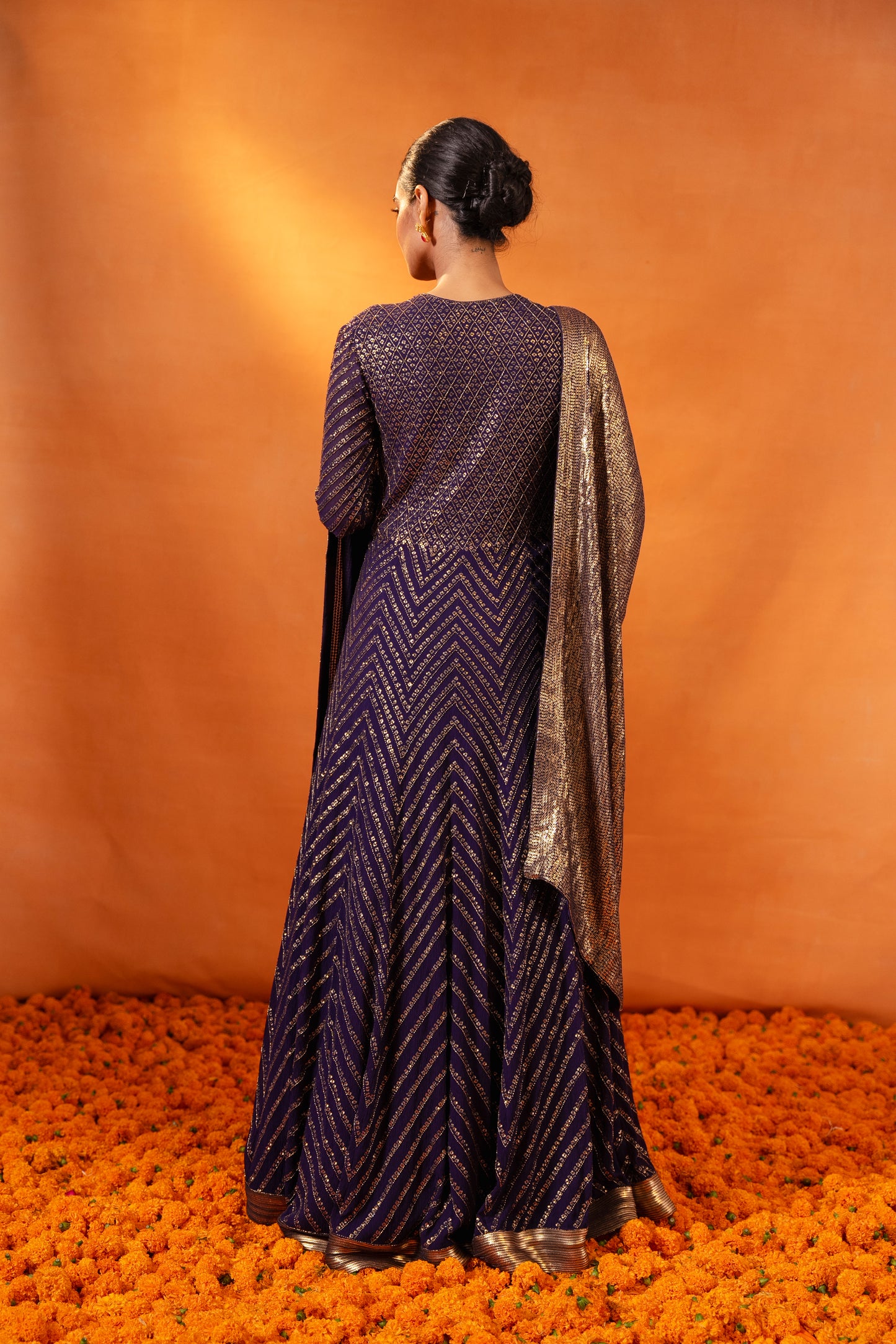 Anarkali Kurta Set in Gołd Sequin Embroidery