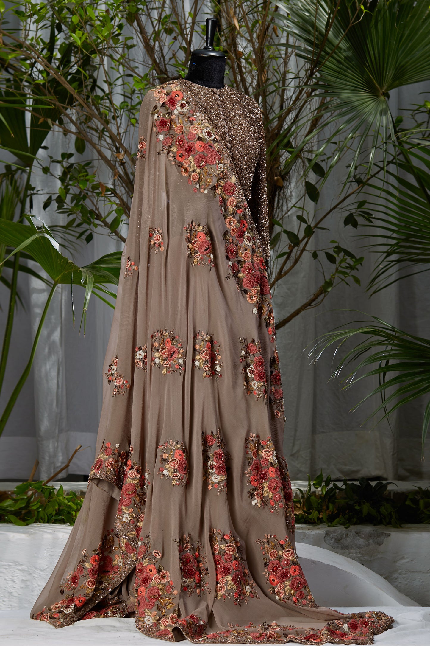 Sari Set in Floral Thread Embroidery