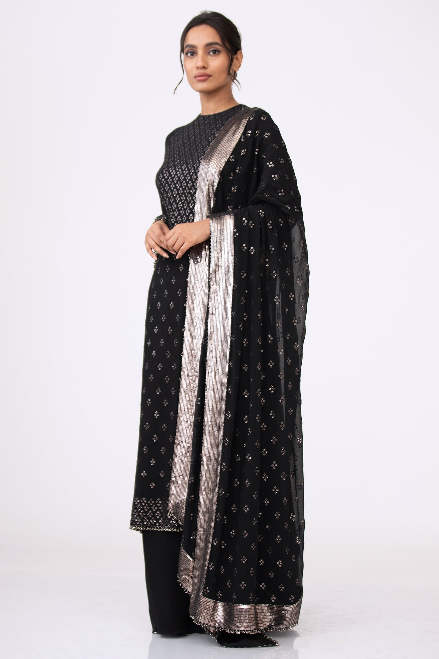 Kurta Set in Bandini Inspired Sequins Embroidery