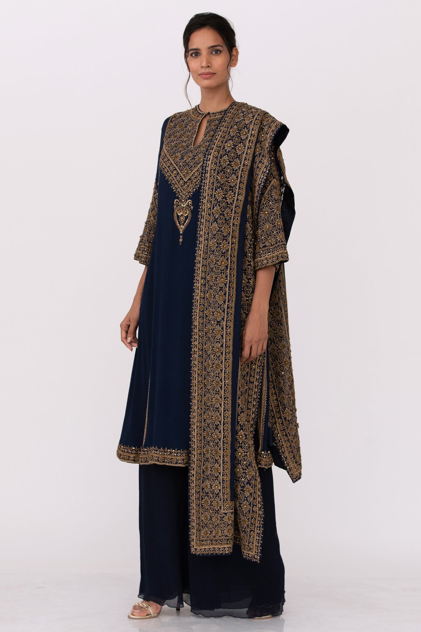 Kurta Set in Zari and Sequin Embroidery
