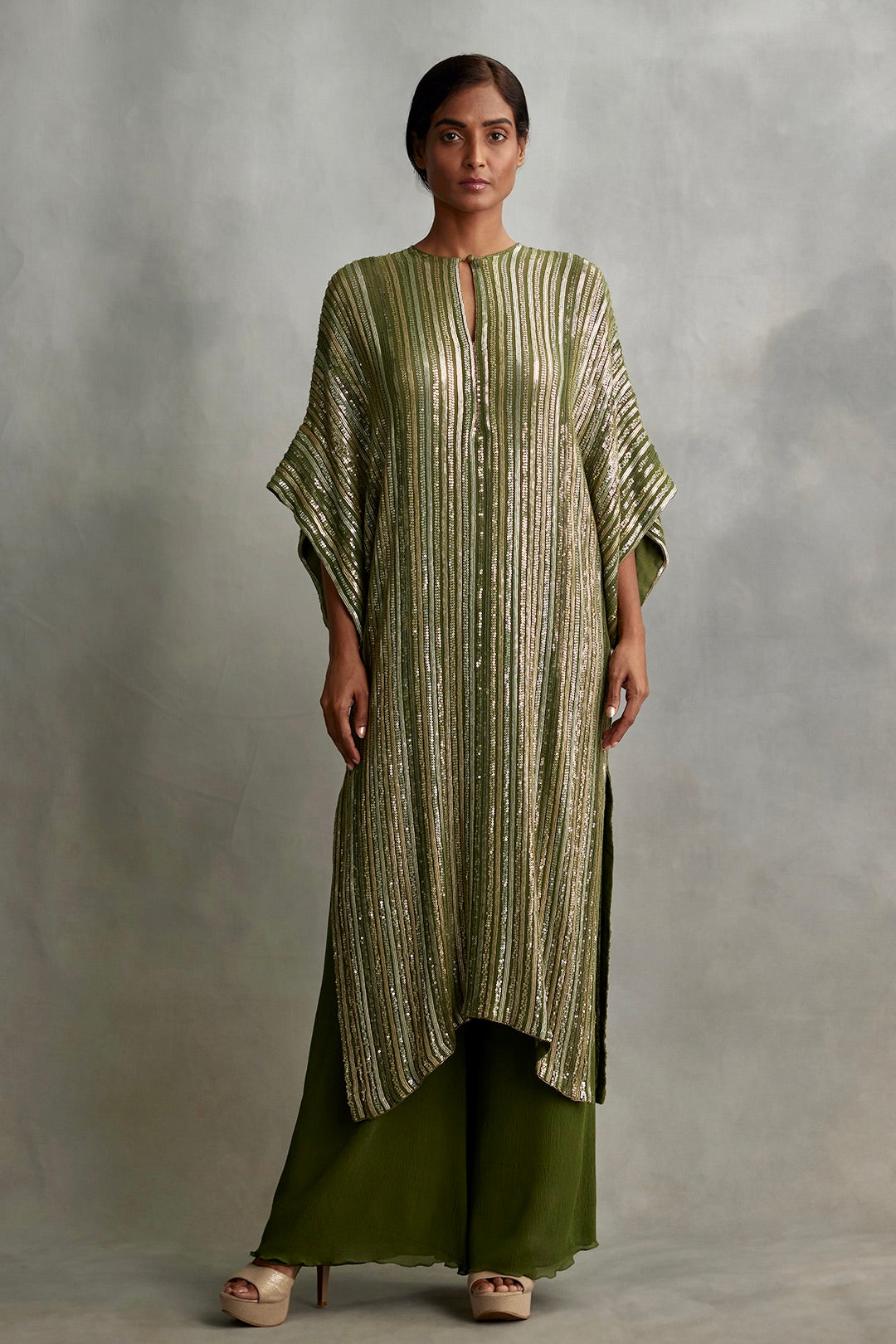 Kaftan Set in Small Sequin Embroidery