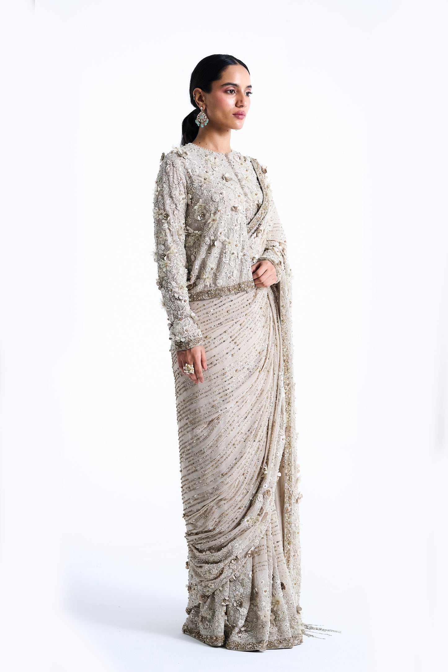 Sari Set in 3D Flower Embroidery