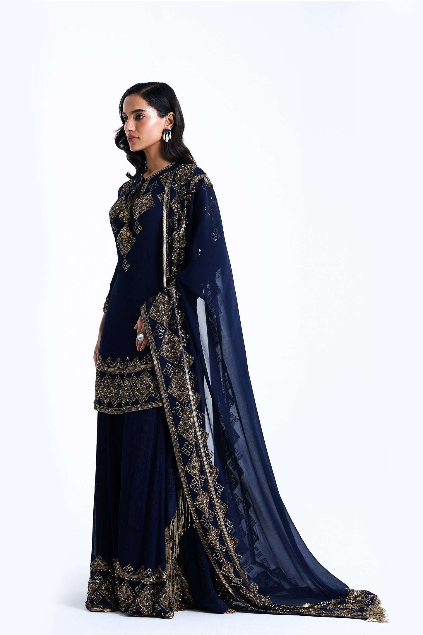 Sharara Set in a Geometric Sequin Pattern