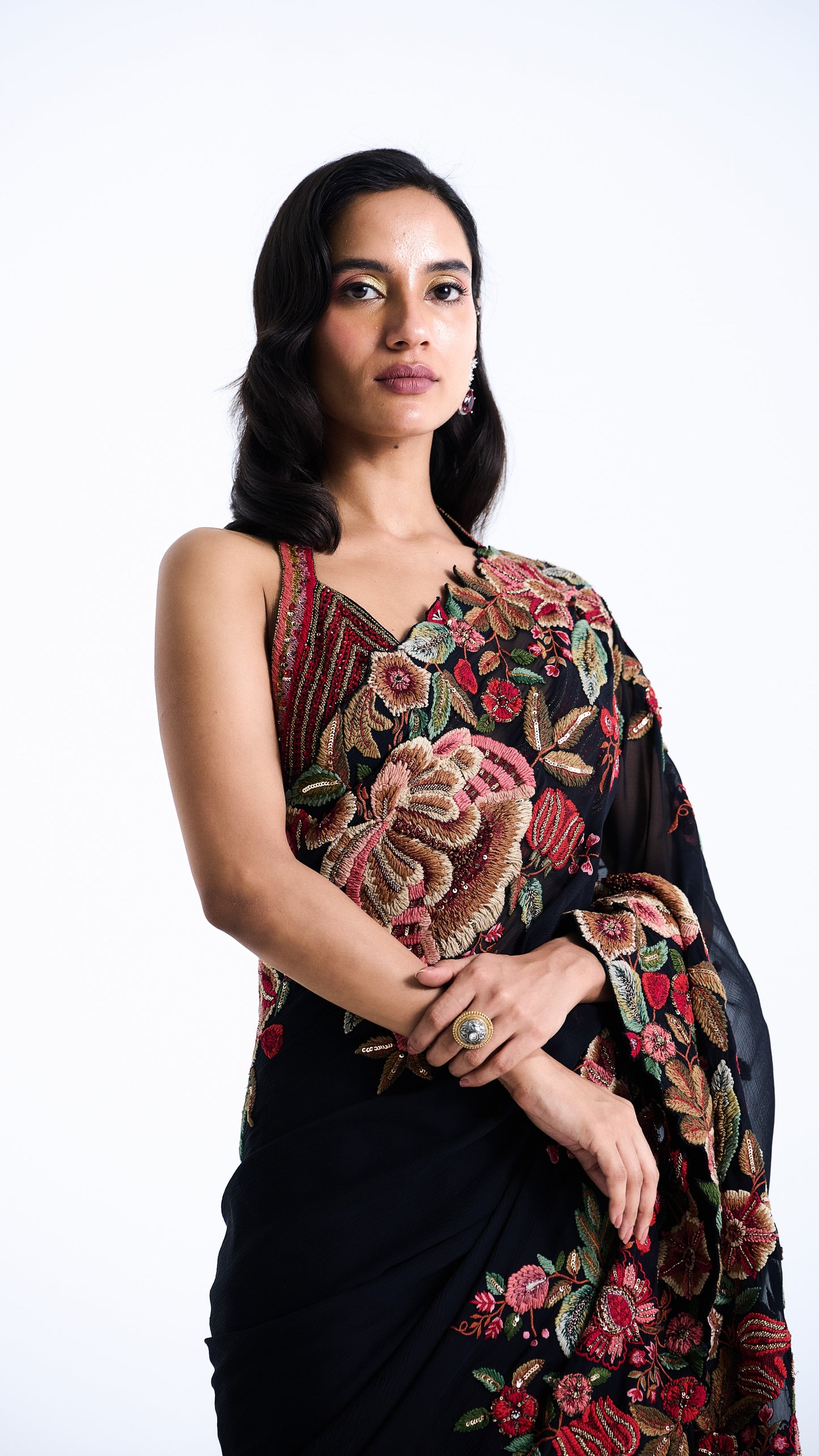 Sari Set in timeless Floral Motifs
