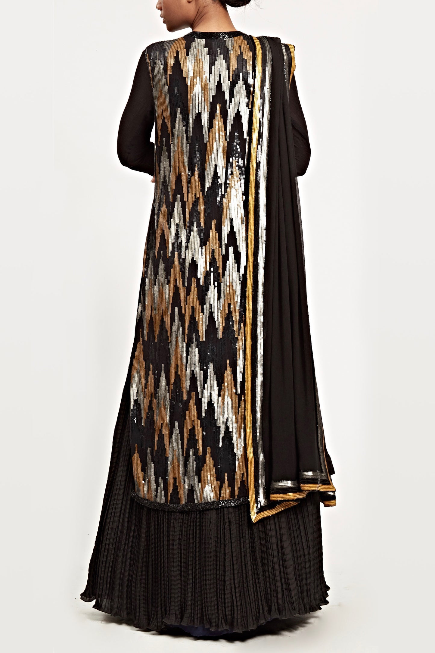 Kurta Set with Metallic Sequins Embroidery
