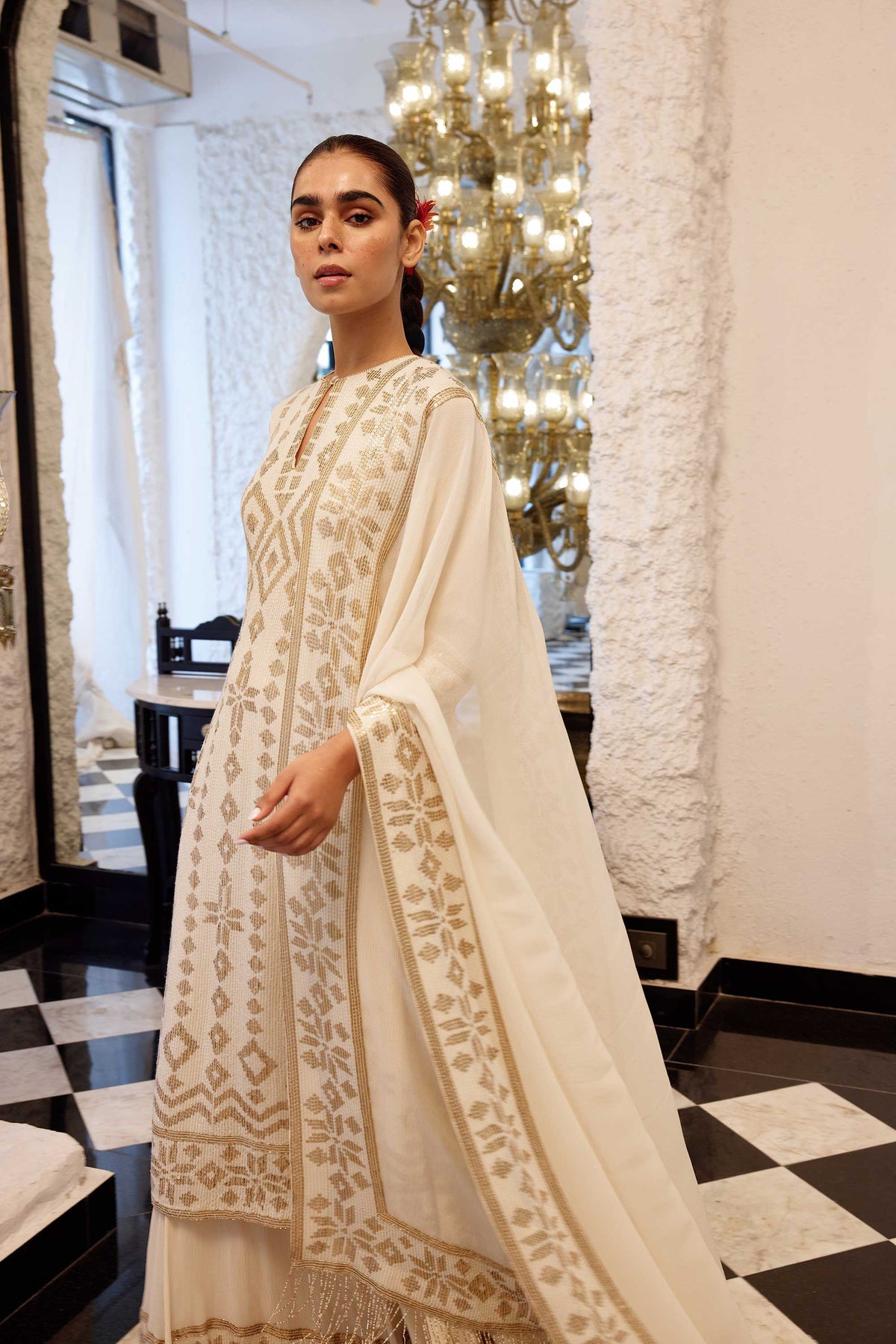 Kurta Set in Ikkat Sheeting gold & silver Sequin embroidery (Copy)