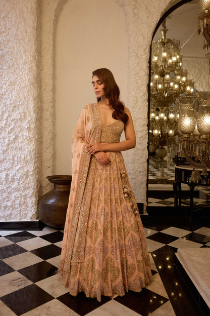 LEHENGA SET in grid motifs gold & silver sequin embroidery