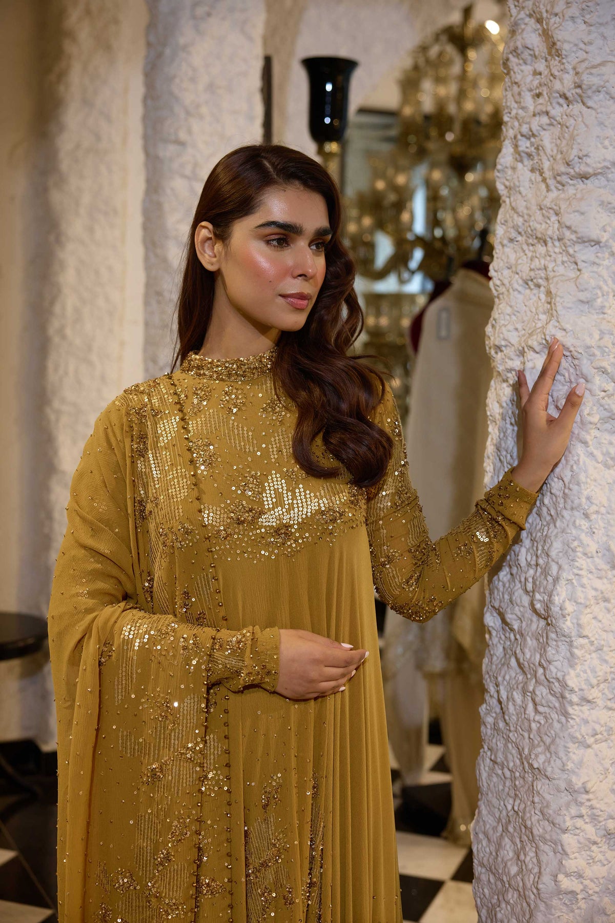 Asymmetric Kurta Set in Floral Sprinkle Sequin Embroidery (Copy)