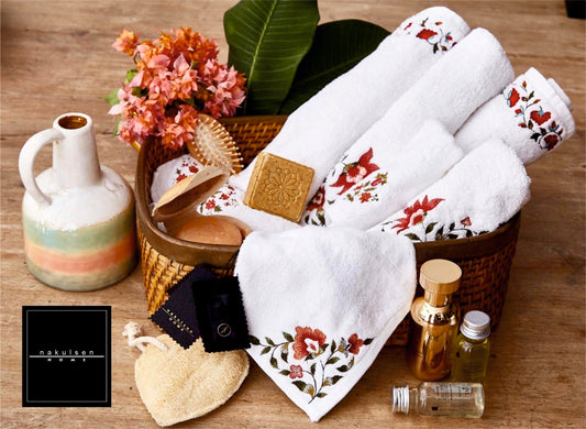 Ivory Towels - hand towel