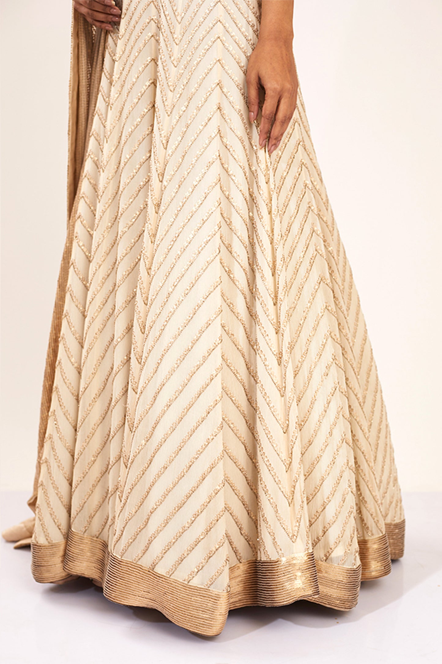 Anarkali Kurta Set in Gołd Sequin Embroidery