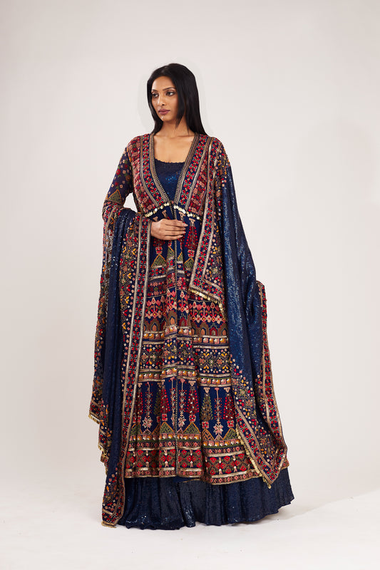 Jacket Set in Tribal Embroidery