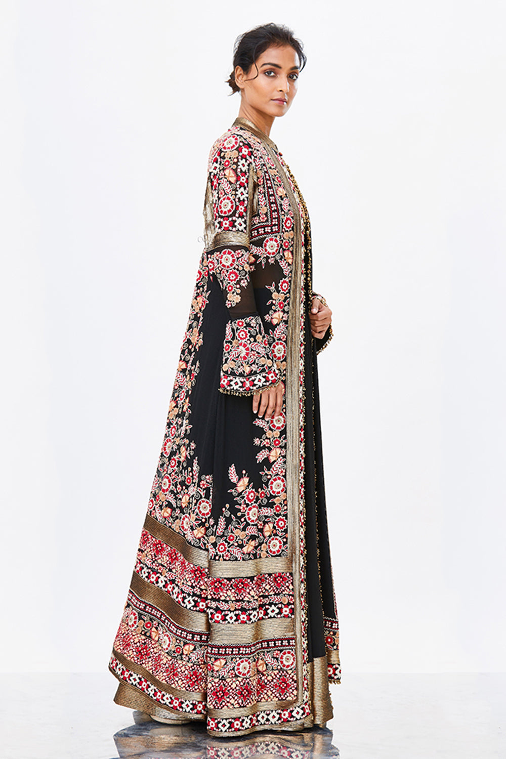 Jacket Set in Tribal Embroidery