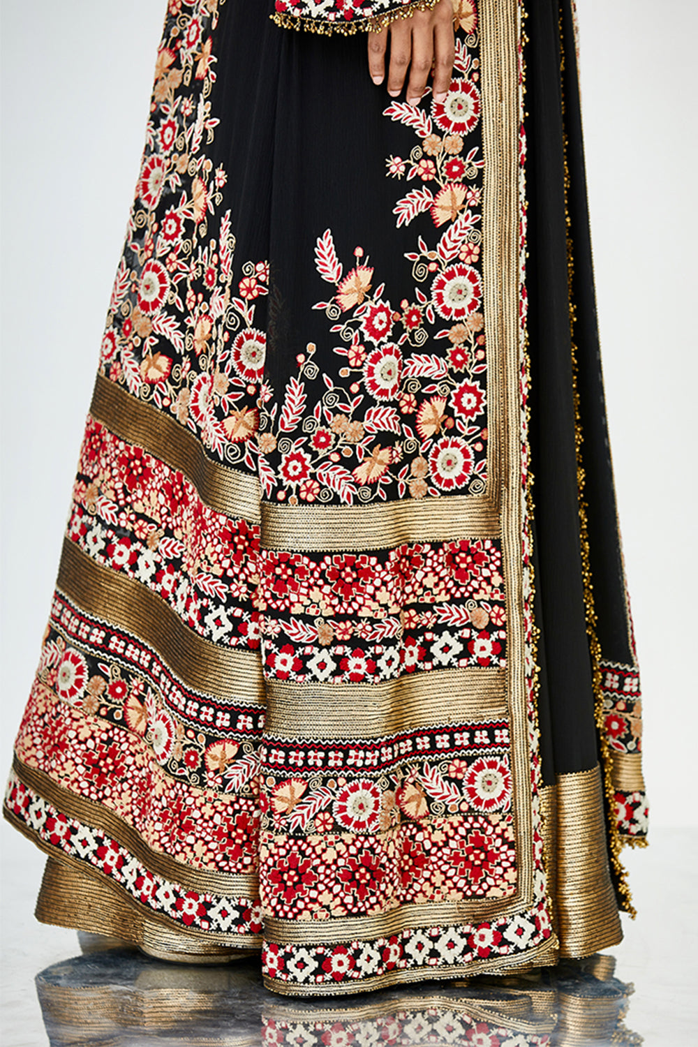 Jacket Set in Tribal Embroidery