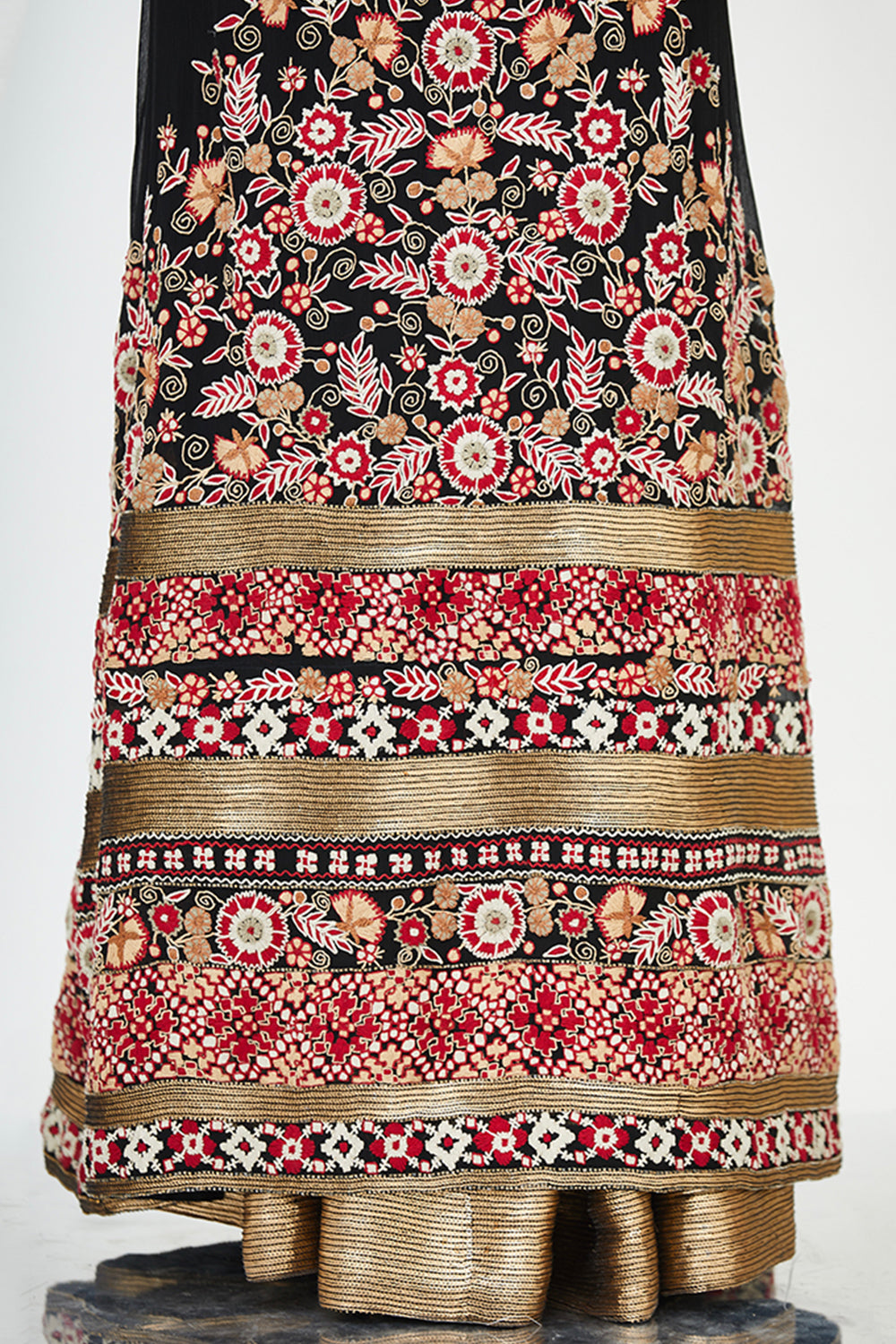 Jacket Set in Tribal Embroidery