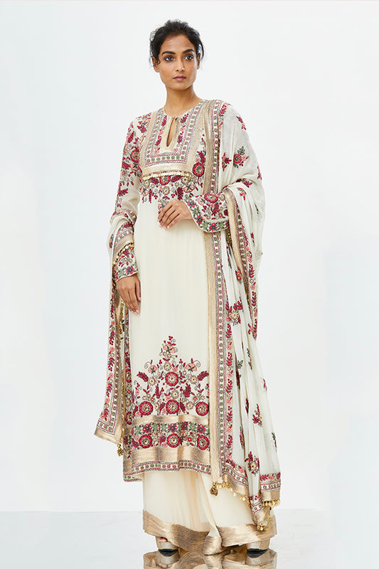 Kurta Set in Tribal Thread Embroidery