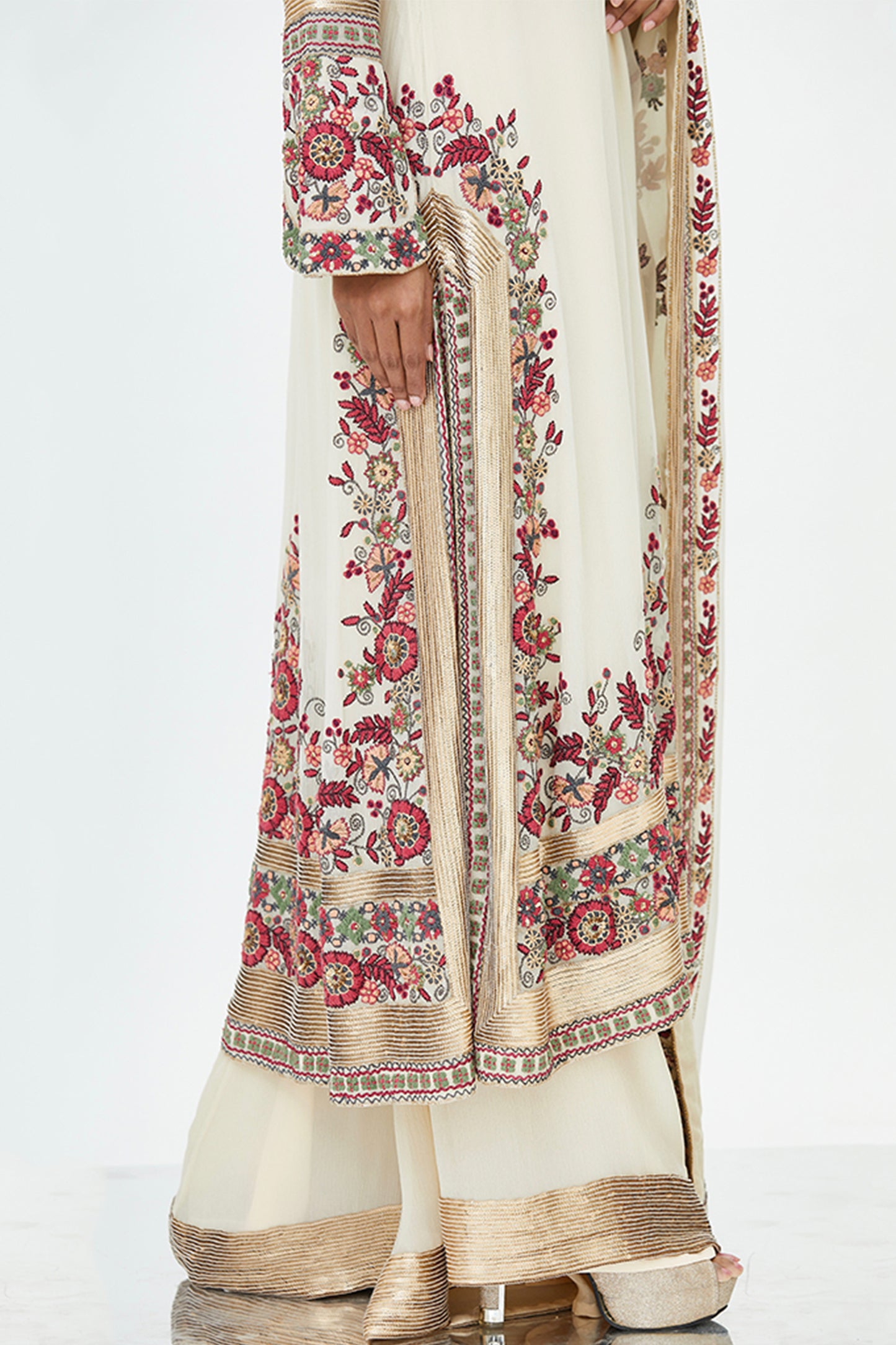 Kurta Set in Tribal Thread Embroidery