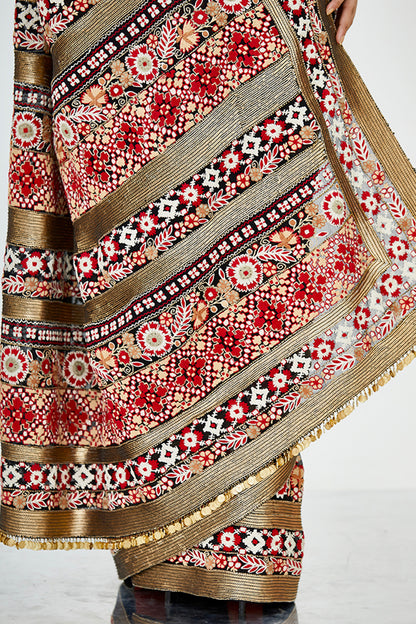 Sari Set in  Tribal Thread Embroidery