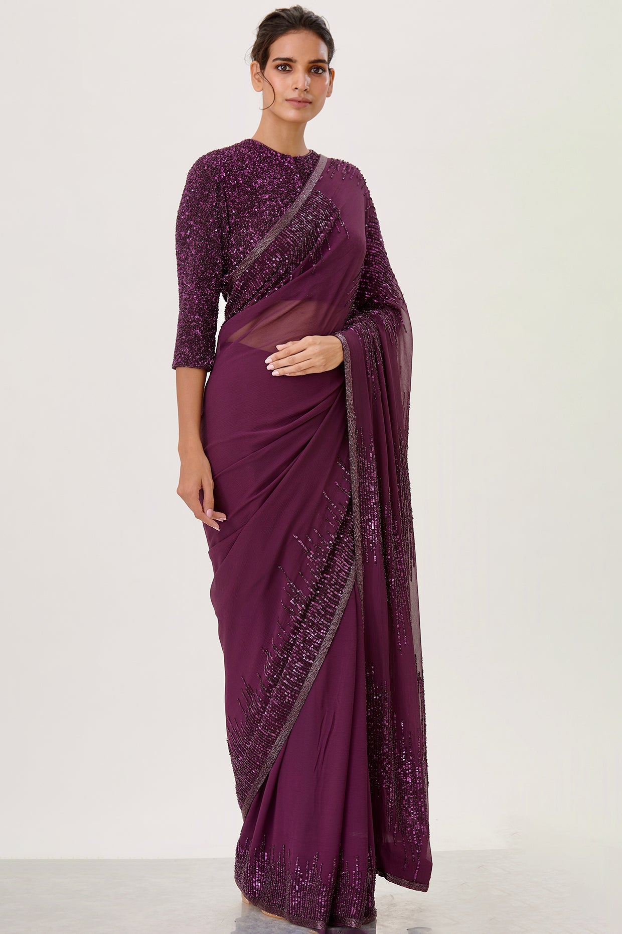 Sari Set in Line Sequin Embroidery Design