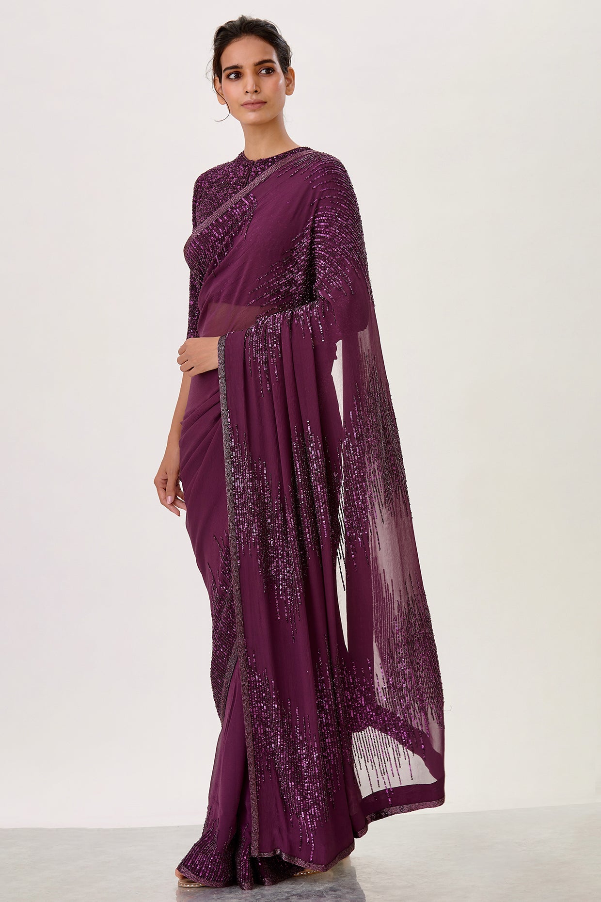 Sari Set in Line Sequin Embroidery Design
