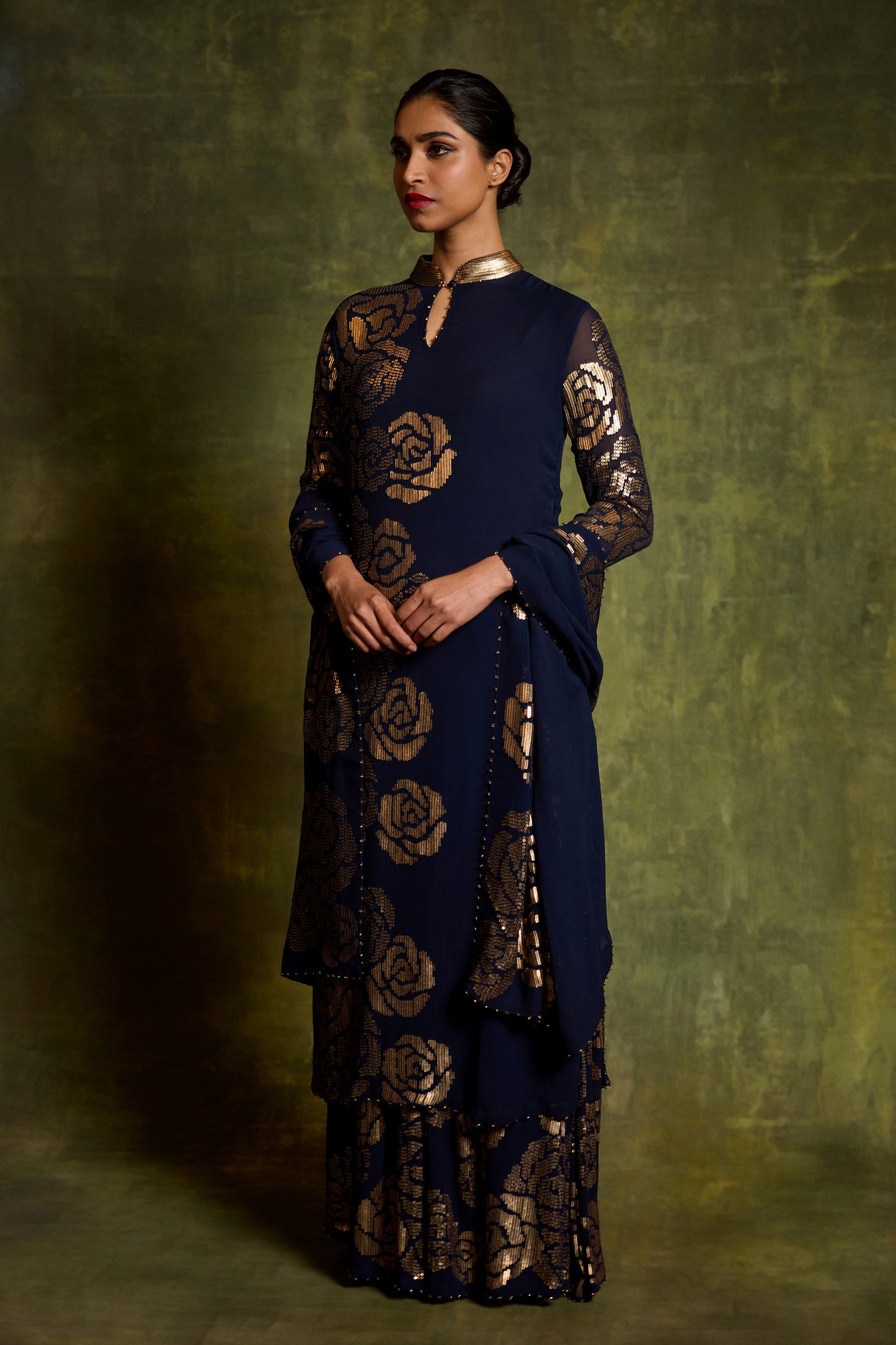 Kurta Set in Rose Sequin Embroidery