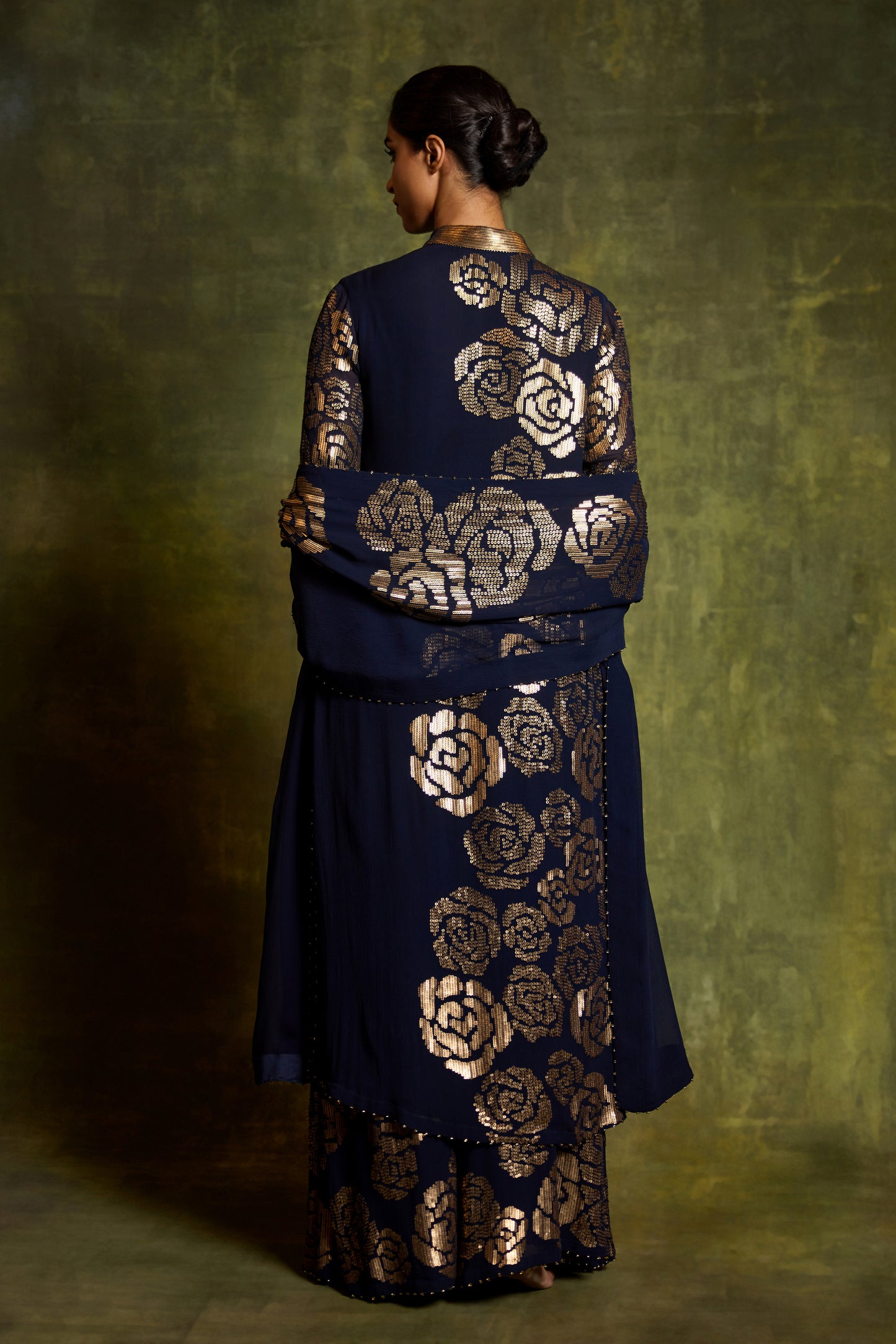 Kurta Set in Rose Sequin Embroidery