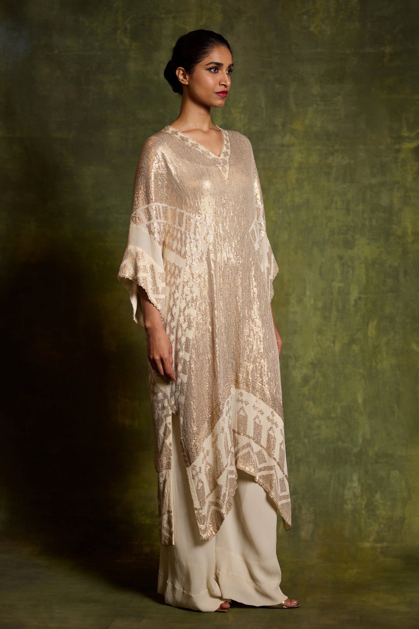 Kaftan Set in Small Sequin Embroidery