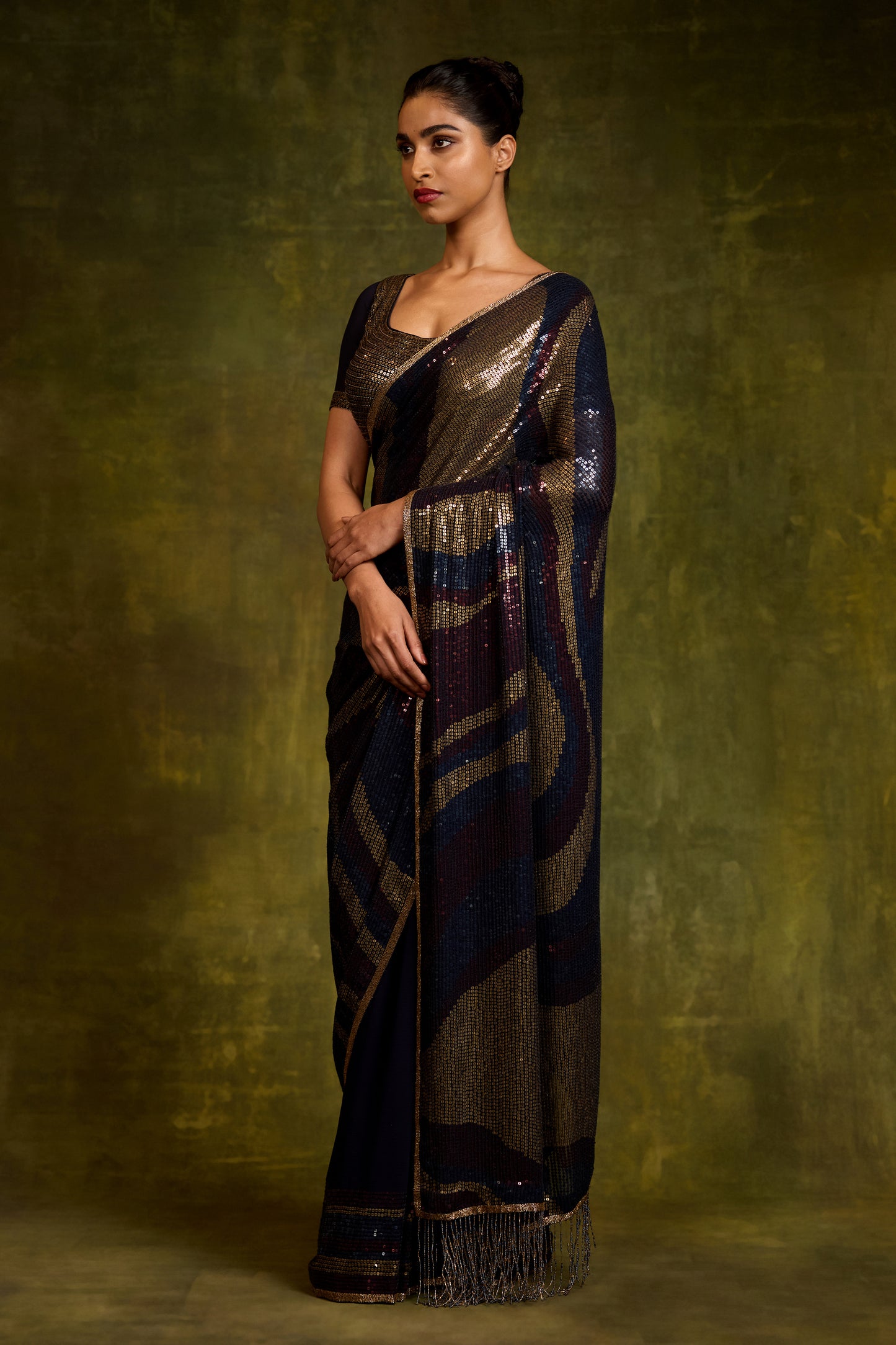 Sari Set in Wave Sequin Embroidery