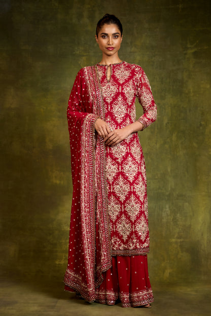 Kurta Set in Mirror & Thread Embroidery