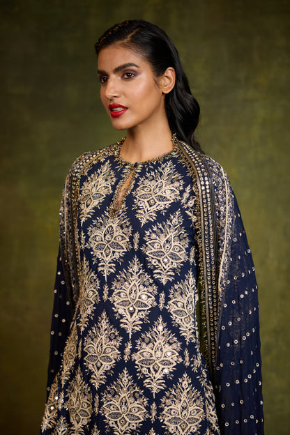 Kurta Set in Thread & Mirror Embroidery