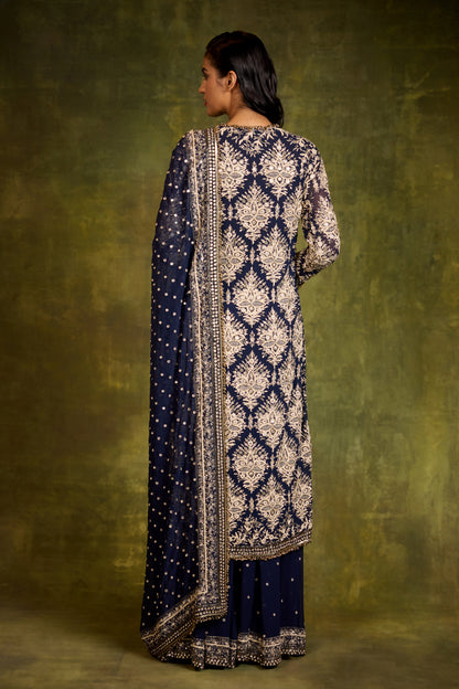 Kurta Set in Thread & Mirror Embroidery