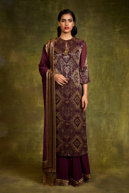 Kurta Set in Cutdana Embroidery
