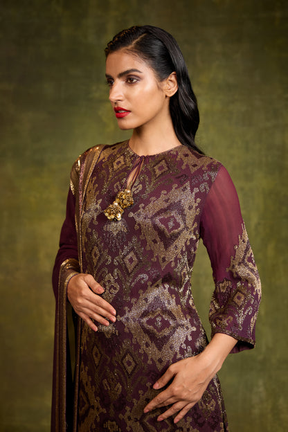 Kurta Set in Cutdana Embroidery