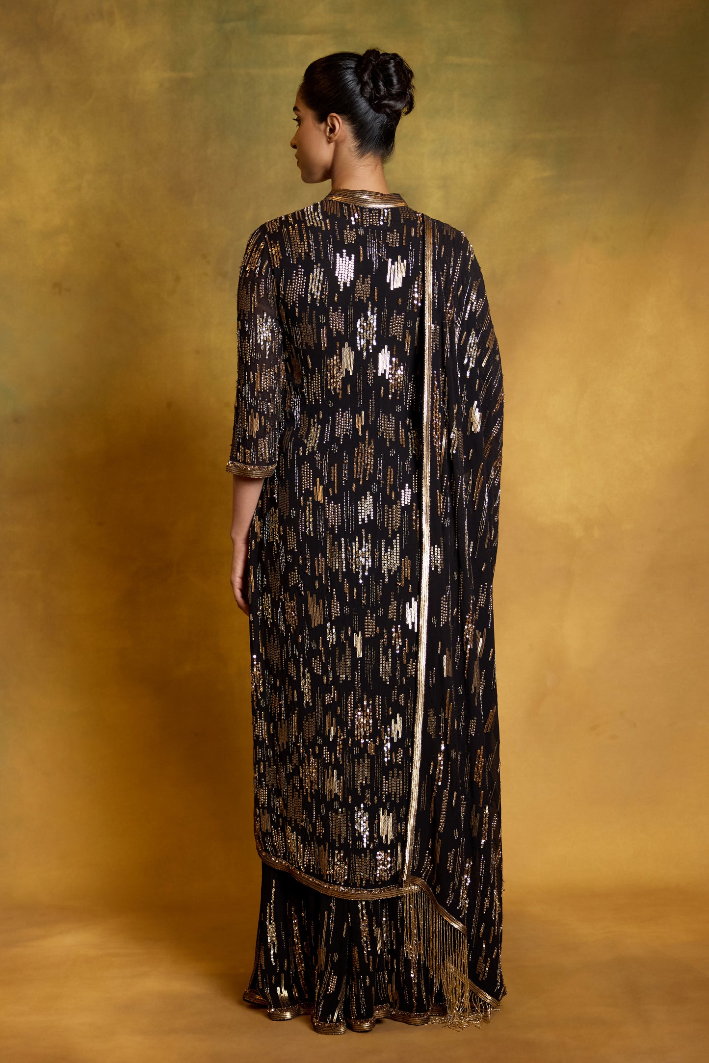 Kurta Set in Abstract Sequin Embroidery