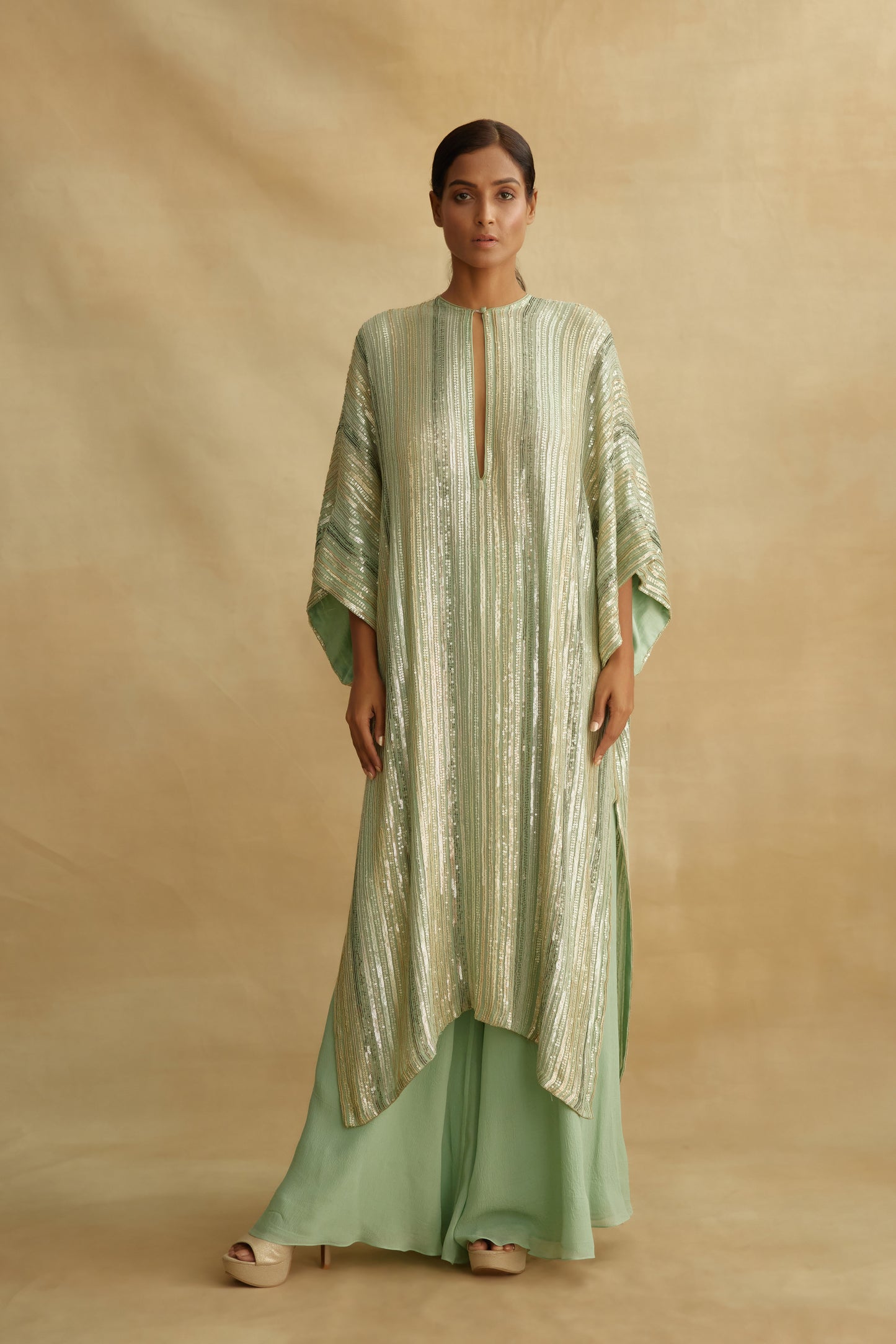 Kaftan Set in Small Sequin Embroidery