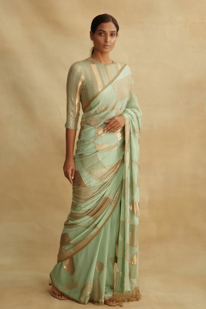 Sari Set in Trapeze Geometric Design in Sequin Embroidery