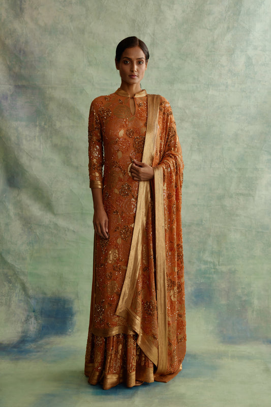 Kurta Set in Signature Rose sequin Embroidery