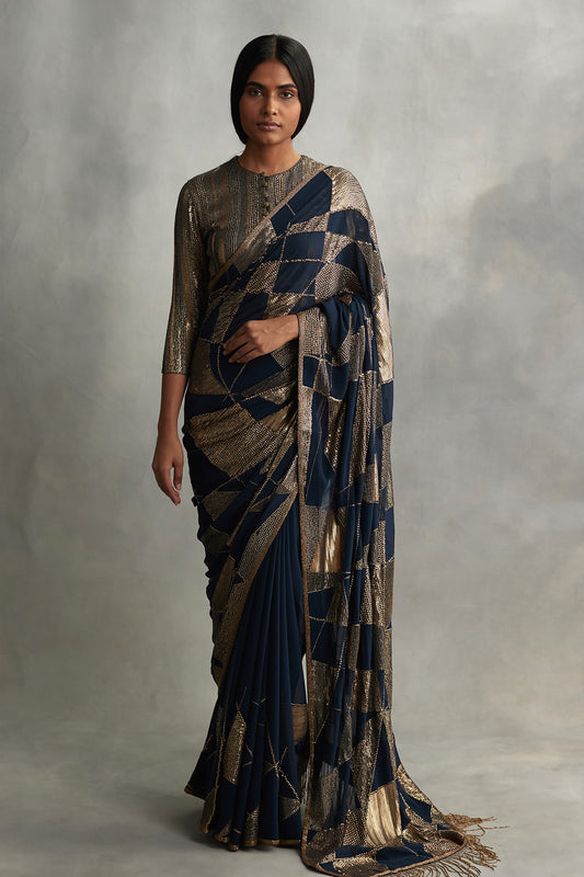 Sari Set in Trapeze Geometric Design in Sequin Embroidery